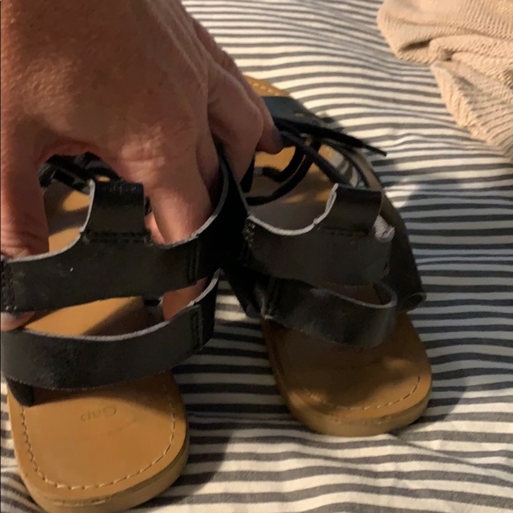 Old Navy Sandals - Picture 3 of 5